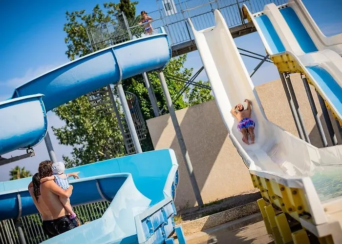 4 Etoiles - Parc Aquatique - Eeibgc