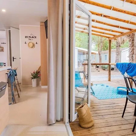 Zecamping 4 Etoiles 3km Piscine Animaux Acceptes Club Enfant Animations Camping 4*